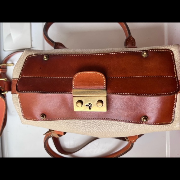 Authentic large 12 x 10 Dooney & Bourke pebble grain leather satchel ~Vintage! - Picture 6 of 16